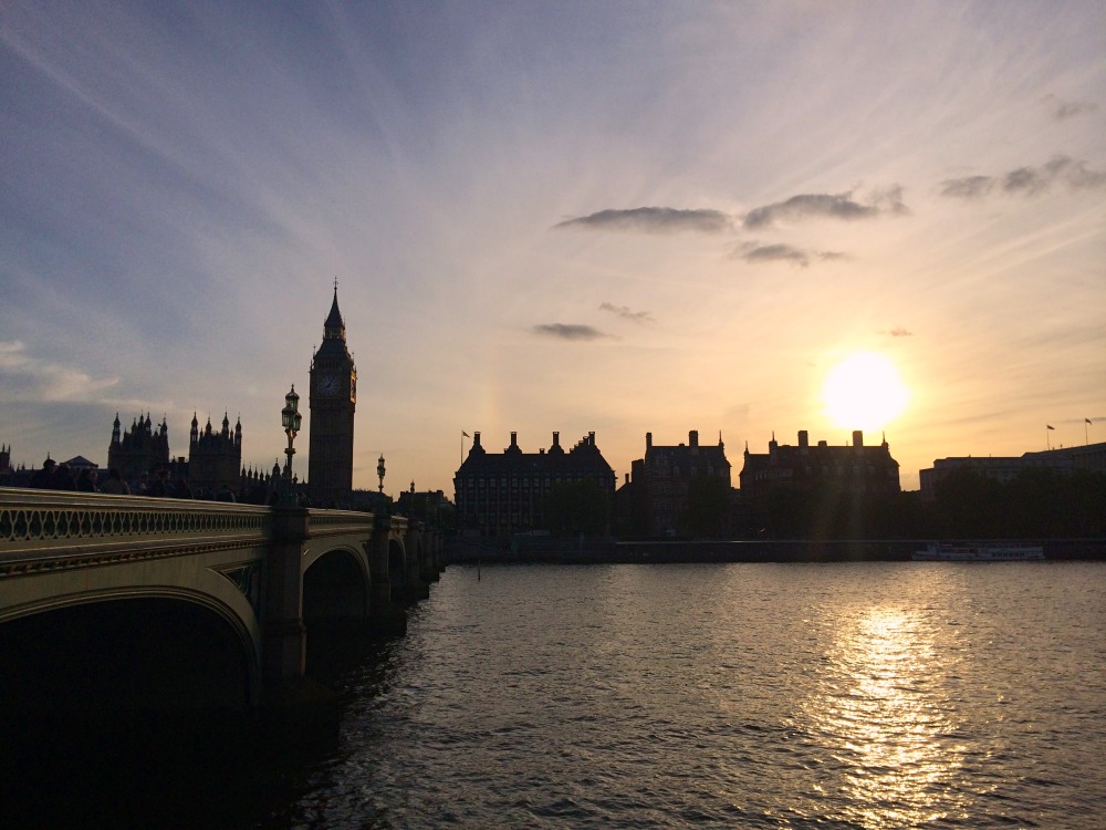 Coucher de soleil coloré sur la southbank