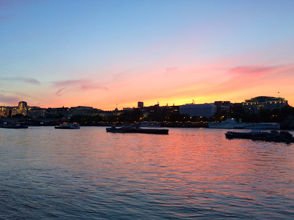 Coucher de soleil coloré sur la southbank