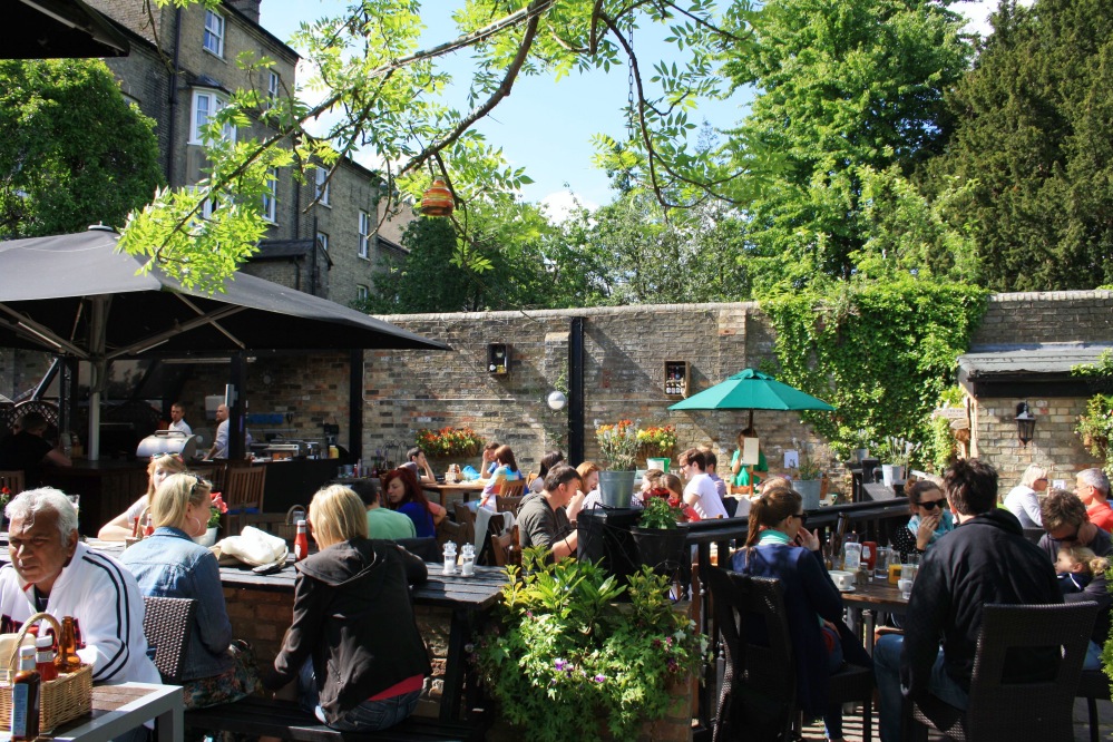 Terrasse The Granta pub