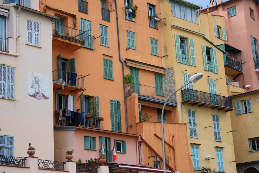 Facades Menton 2