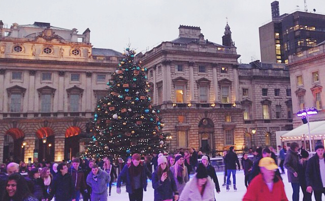 ice skating somerset house_Fotor