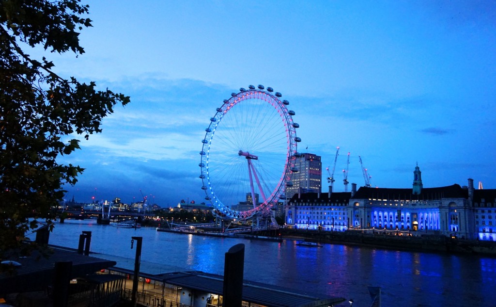 London Eye Blue Red