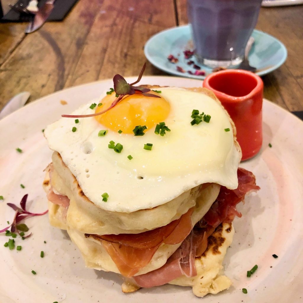 Half-cup-bruncher-a-londres