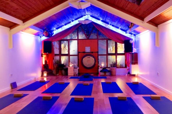Yoga-studios-and-classes-london-battersea-yoga